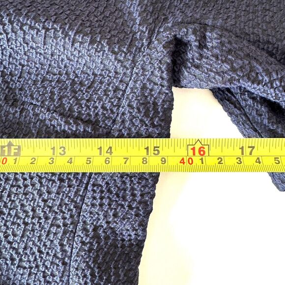 MM.LaFleur Women The Susanna Sheath Dress in Italian Pebble Jacquard Navy - Picture 6 of 13